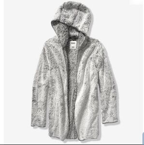 Victorias Secret M-L Sherpa Coat/wrap EUzc